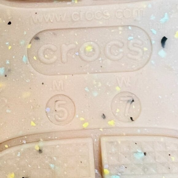 New Unisex Crocs Classic Mega Crush Clogs M 5 F 7 - Picture 12 of 16